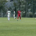 Güreşte minderi silip süpürdüler thumbnail