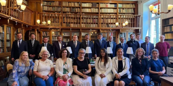 Nasıroğlu, Polonya’da parlamenterler ve akademisyenlerle bir araya geldi