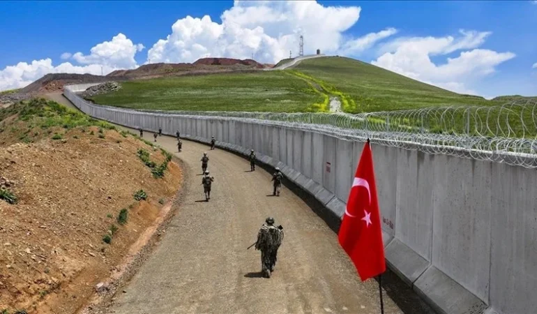 turkiye-iran-sinirinda-25-katmanli-g0ua