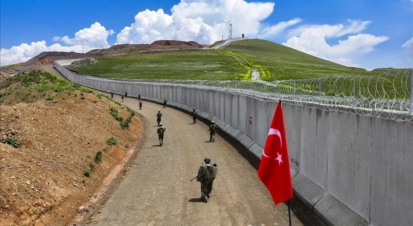 turkiye-iran-sinirinda-25-katmanli-g0ua