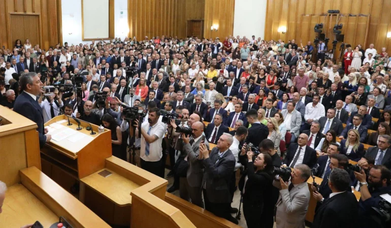 yeni-partiye-gecmesi-beklenen-vekiller-belli-oldu-1