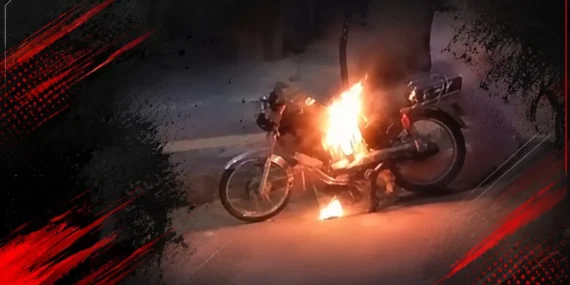 Cudi Mahallesi’nde uyuşturucu satıcısının motosikleti ateşe verildi