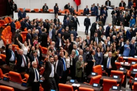 dem parti tbmm süreç zafer işaerti