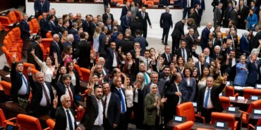 dem parti tbmm süreç zafer işaerti