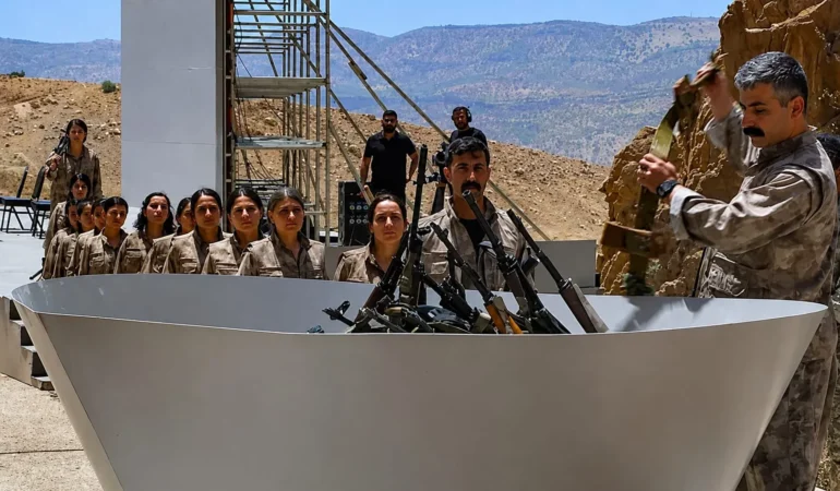 pkk silah bırakma2