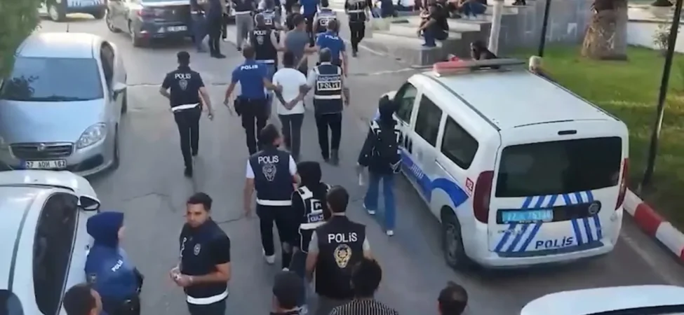 polis-gozalti-icisleri-2479961