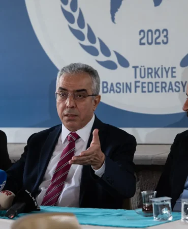 20260917142306_AA-20260917-42494045-42494043-CUMHURBASKANLIGI_HUKUK_POLITIKALARI_KURULU_BASKANVEKILI_UCUM_BASIN_MENSUPLARININ_SORULARINI_YANITLADI
