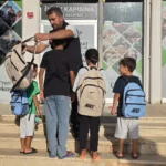 Karşıyaka mahalle muhtar adayı Ercan Önal, mahallede yapımı devam eden parka Habib Hasar isminin verilmesini istiyor thumbnail