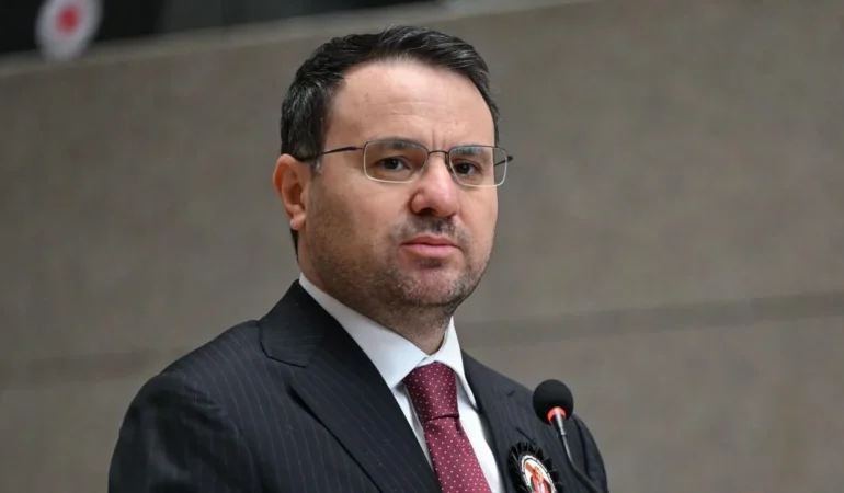 akın gürlek 11