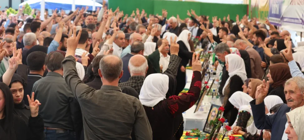 diyarbakir-da-taziyeye-katilan-10-kisi-gozaltina-alindi
