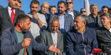 özgür özel esnaf çiftçilerle
