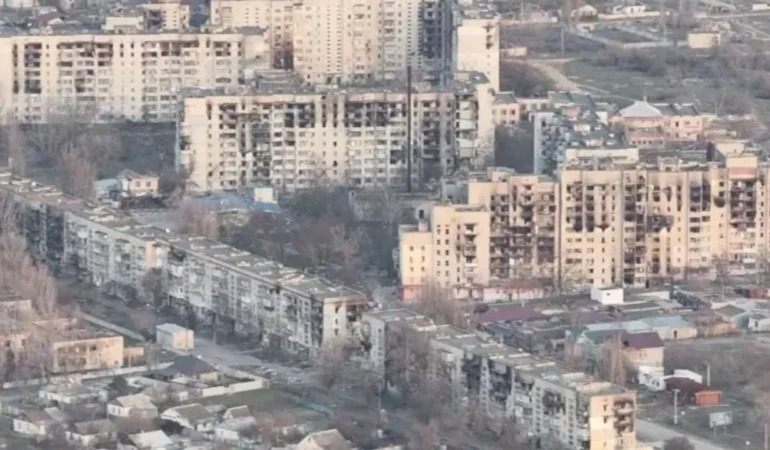 rus-isgalinde-yasanan-insani-kriz-ukraynalilar-hayatta-kalmak-icin-ot-yemeye-basladi-sasl