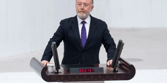 DEM Parti: Süreçte kaybettiğimiz zamanı telafi etmeliyiz