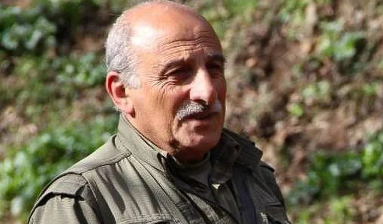 duran-kalkan-kurtler-kimsenin-askeri-degildir-hegemonya-savasina-karsiyiz