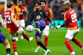 galatasaray-one-gectigi-macta-barcelonaya-farkli_3e9c46aeaf_amp
