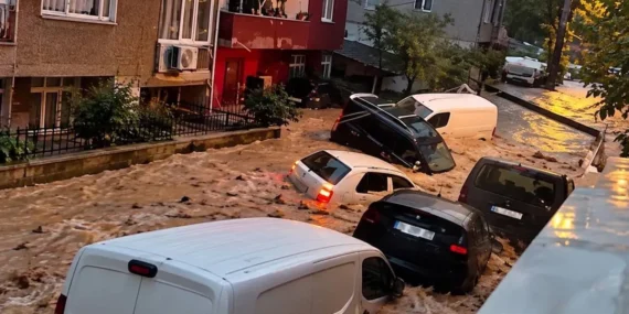İstanbul’da selde ölenlerin sayısı 4 oldu, 4 kişi de kayıp
